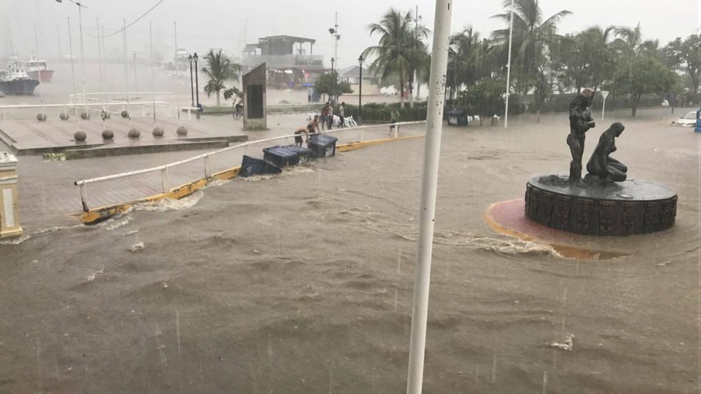 129 mililitros de lluvia en una hora y diez minutos provocaron emergencia en Santa Marta