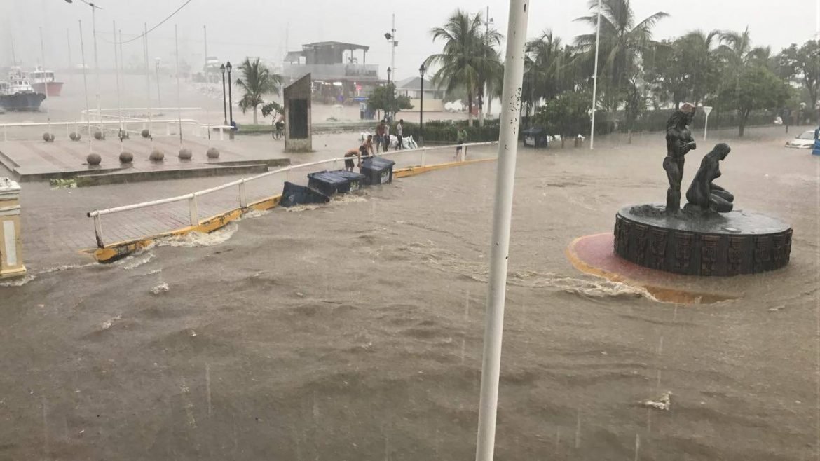 LLUVIA EN SANTA MARTA (2)