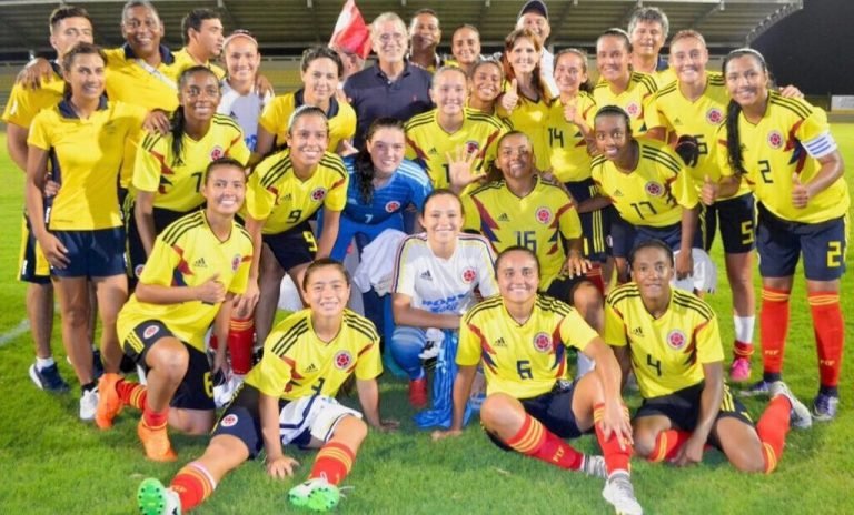 Gobernadora de Magdalena le dio suerte a las ‘Chicas Superpoderosas’