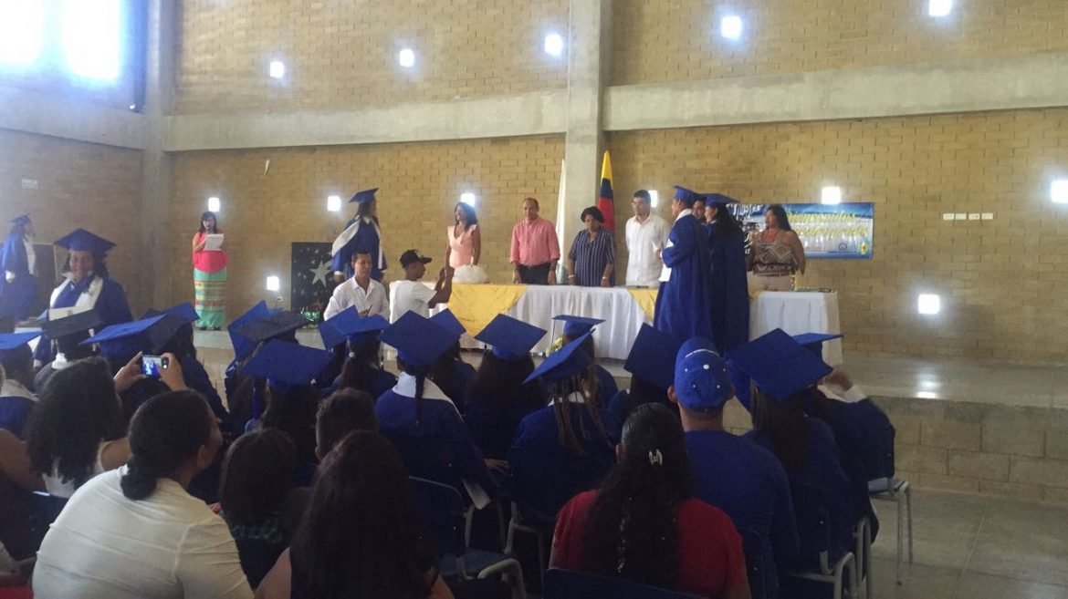 adultos que se graduaron