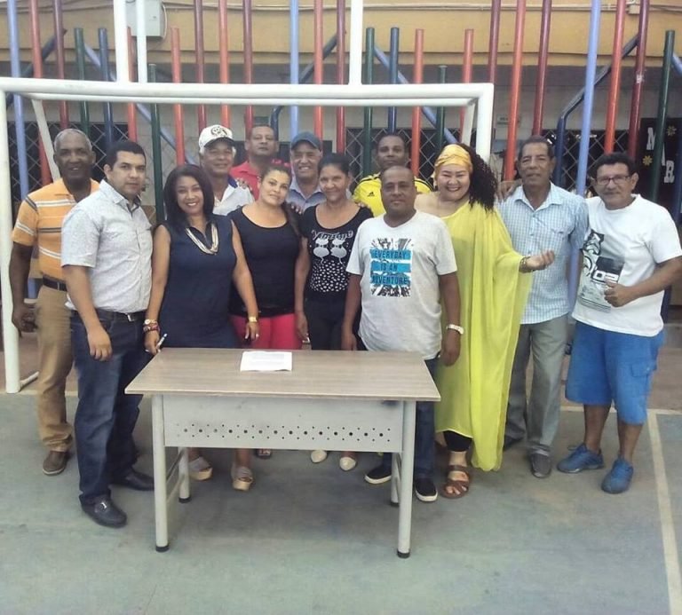 ¡Los pescaíteros se unen y harán un solo Carnaval!