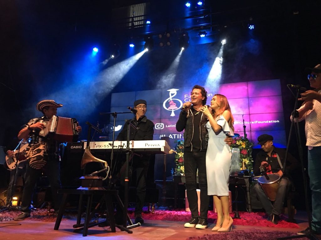 Carlos Vives and Nicolle Horbath Singing