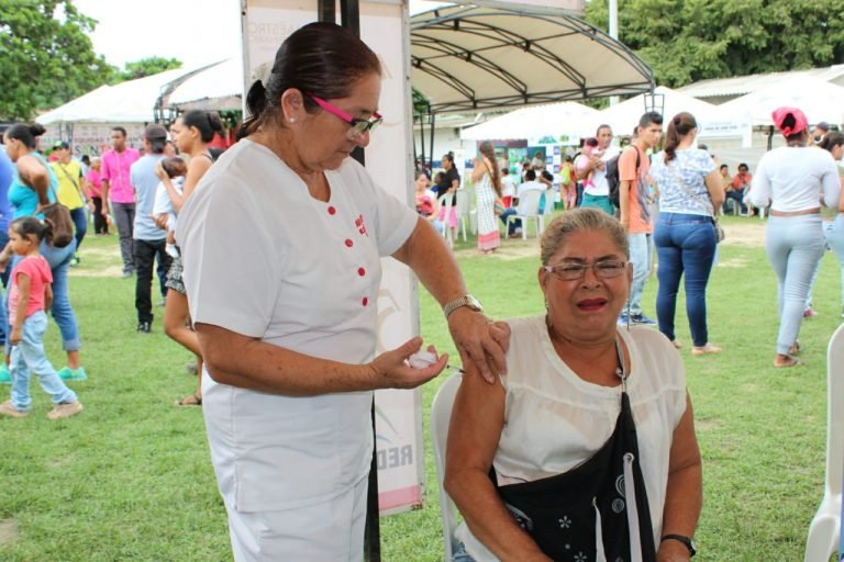 La ‘Alejandro Próspero’ blinda a samarios contra una docena de enfermedades