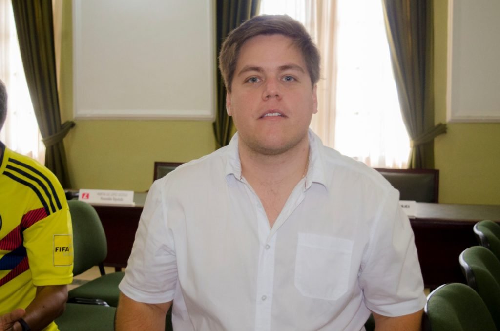 Diputado solicita al Gobierno Nacional construir una vía doble calzada entre Santa Marta y Neguanje.