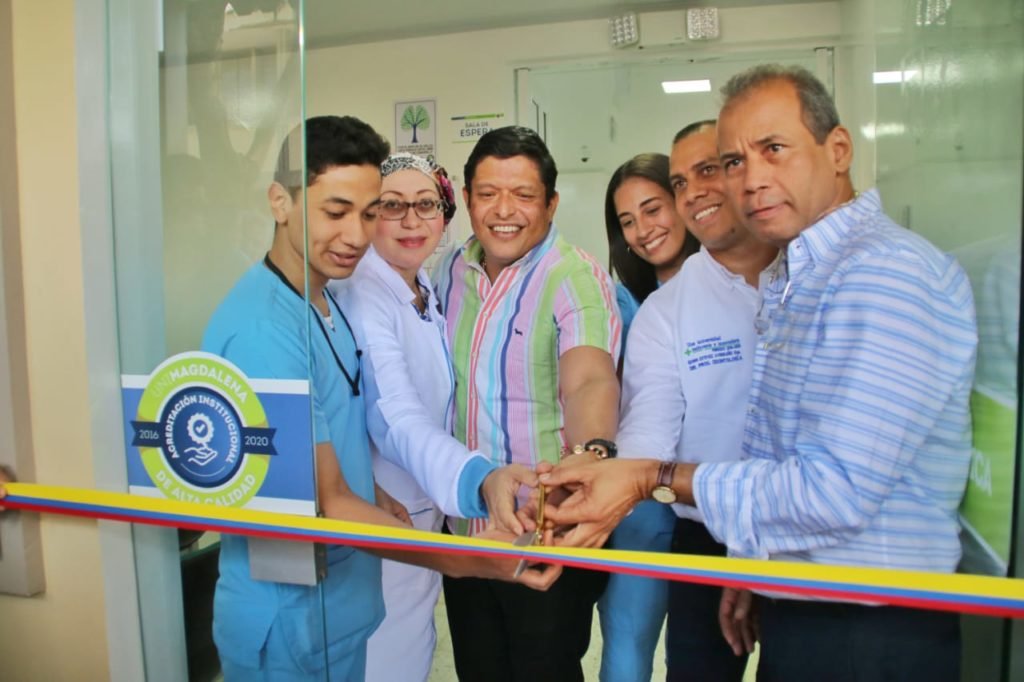 La universidad del Magdalena entregó dotación y adecuación de su Clínica Odontológica