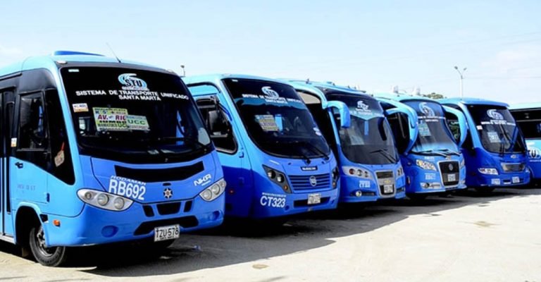 ¡Pilas! Desde hoy cambian 6 rutas de buses urbanos en Santa Marta