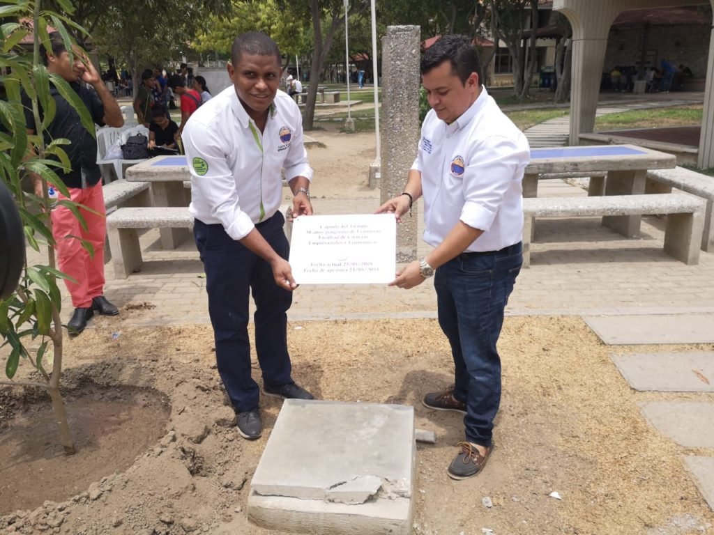 UNIMAGDALENA conmemoró los 50 años del Programa de Economía