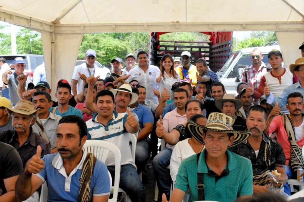 Hoy se firmó acta de inicio para las obras de la placa huella entre Bodega y Palmor