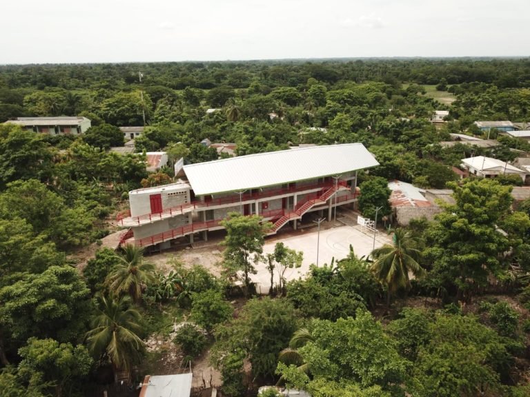 Fondo Adaptación hace “entregatón” de colegios y viviendas en Magdalena