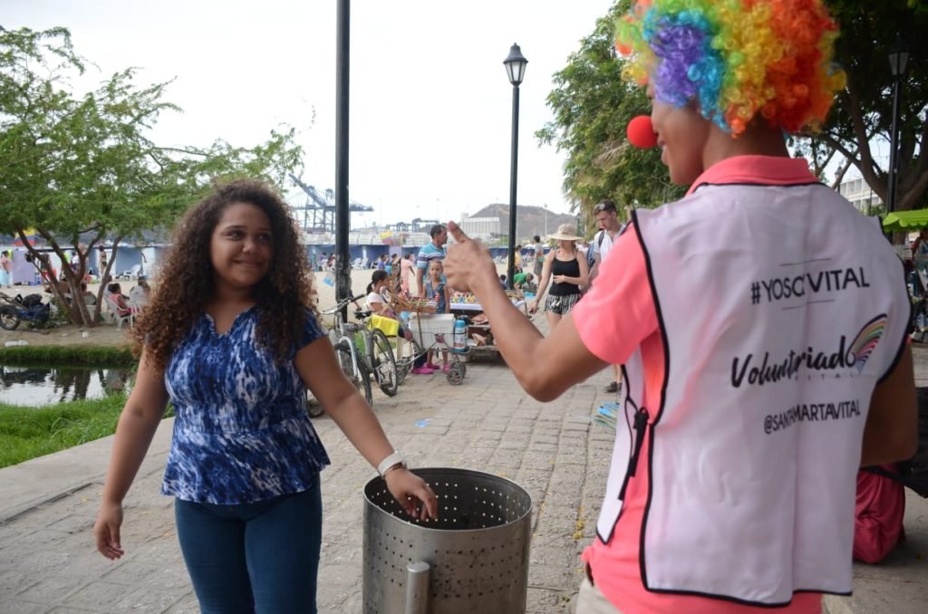 “Hey, esa es la nota”, la campaña de la Alcaldía para concienciar a los turistas