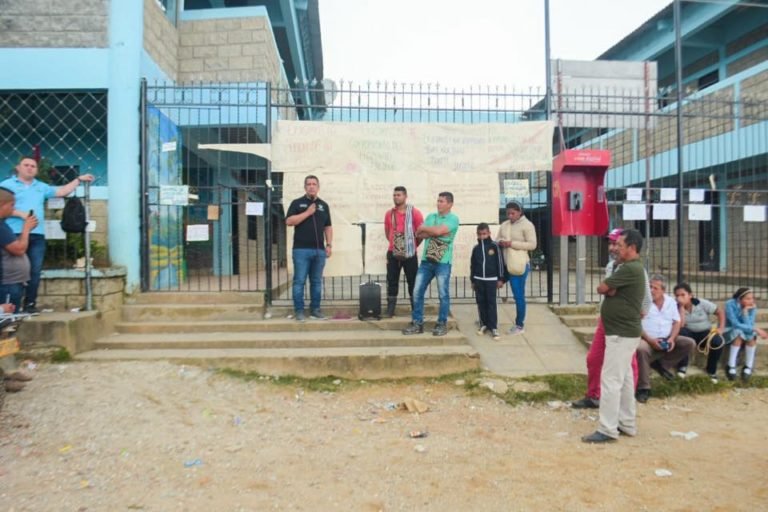 La Institución Educativa San Pedro de Ciénaga vuelve abrir sus puertas