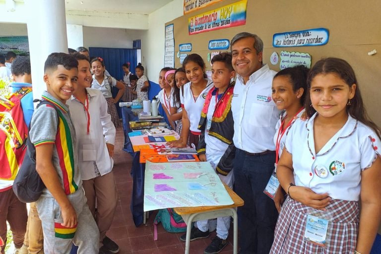 Con éxito el XIII Foro Educativo Nacional  ‘Bicentenario’ en Tenerife Magdalena