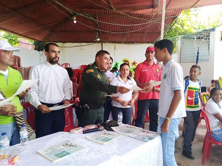 La Policía capacitó y certificó a niños en el programa de prevención de drogas