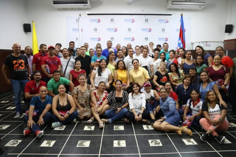 Maestros del Magdalena recibieron dotación deportiva para los Juegos Magisteriales 2019