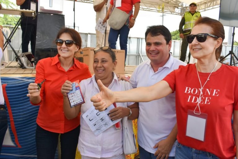 15.000 personas participaron del bingo solidario, organizado por la Gobernación