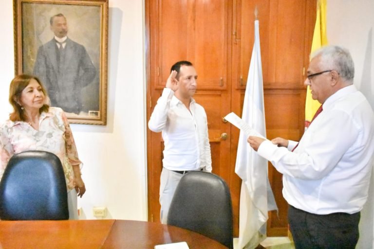 Toma posesión Fabio Augusto Parra Beltrán como gobernador ad hoc para el Magdalena