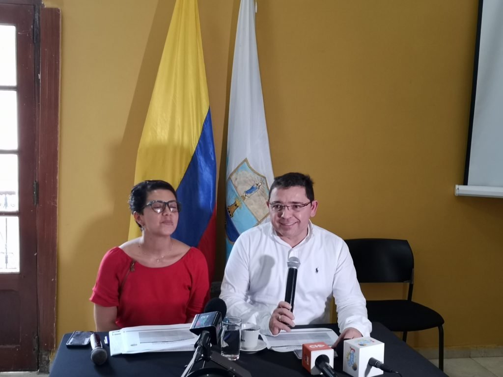 Alcalde sale a recaudar en mes y medio, lo que no ingresó en todo el año