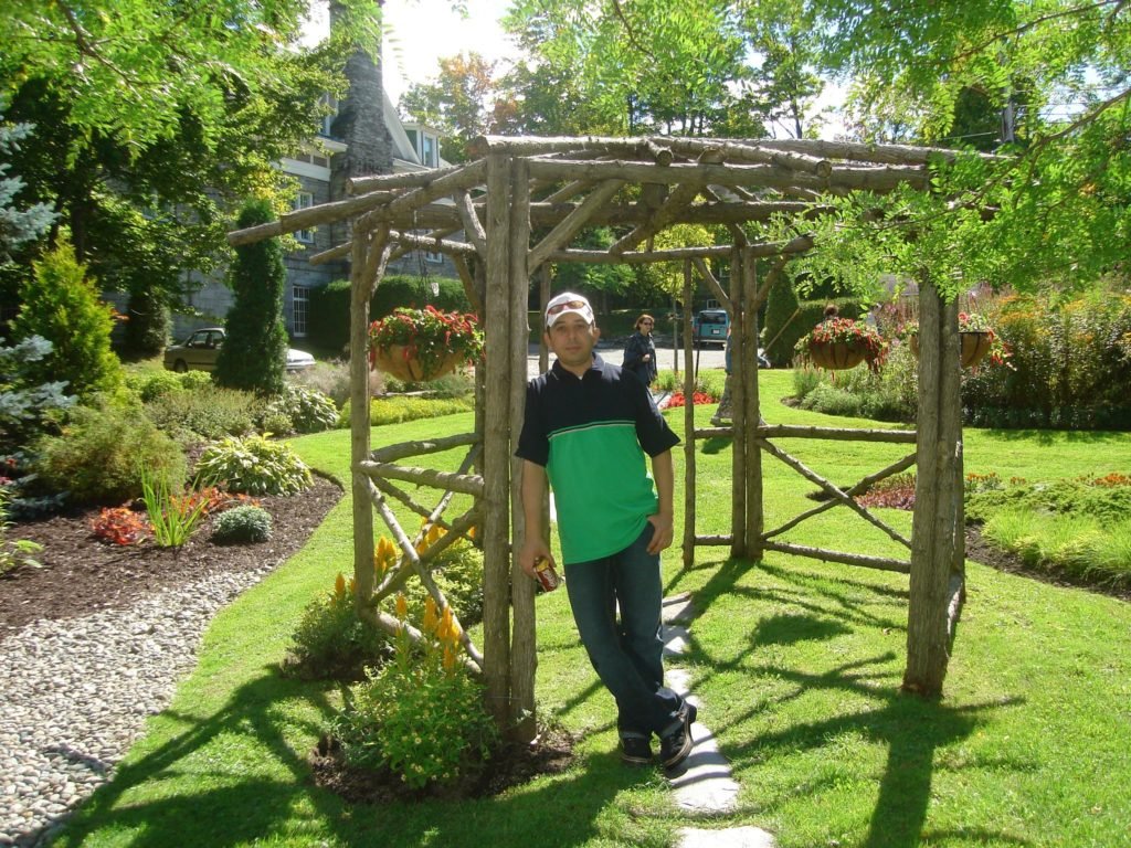 Poeta, cuentero y exiliado: ¡este es el alcalde encargado de San Zenón!