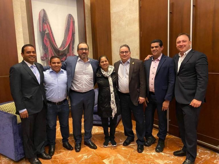 Alcaldes magdalenenses utilizan ‘vara alta’ en el BID para buscar recursos