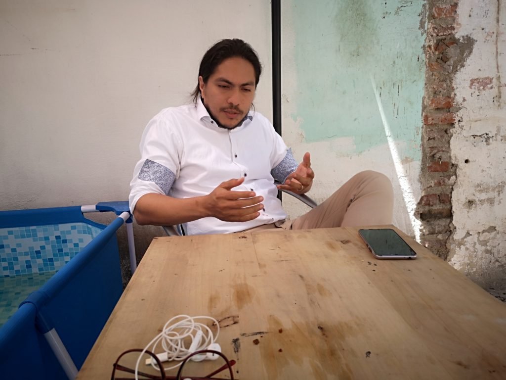 Hijo de la guerra: El samario que busca llegar a la Comisión de la Verdad