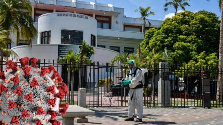 Por COVID-19, a cuarentena dos empleados más de la Gobernación