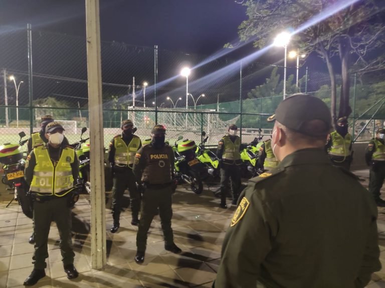 Insensatez samaria, Policía desbarata 144 fiestas en pleno COVID-19