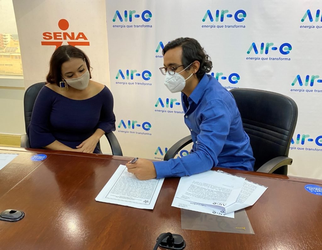 Alianza Air-e y Sena promete 5.000 empleos en los próximos 5 años