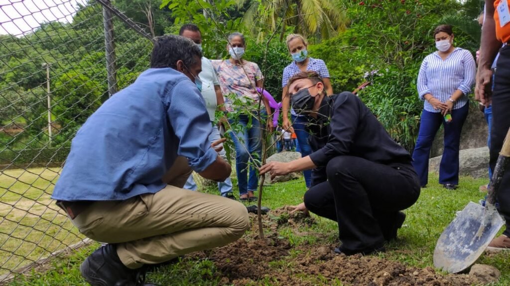 Red Popular de Essmar lideró jornada de servicios públicos en Tigrera