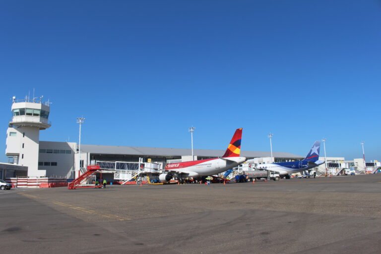 Aumentarán los vuelos semanales del aeropuerto de Santa Marta