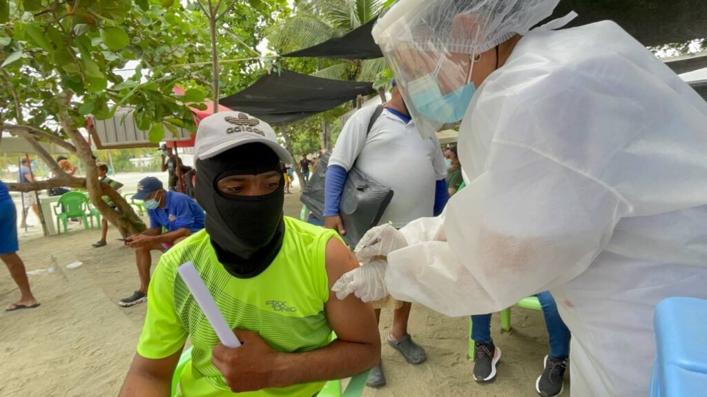 Pocos contagios de Covid pero muchos sin vacunar en Santa Marta