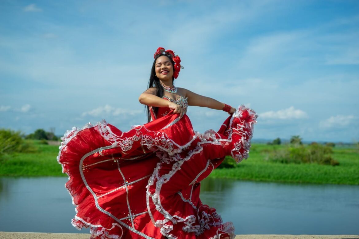 Andrea Padilla, reina del Festival Folclórico de la Leyenda del Hombre Caimán 2021 (2)