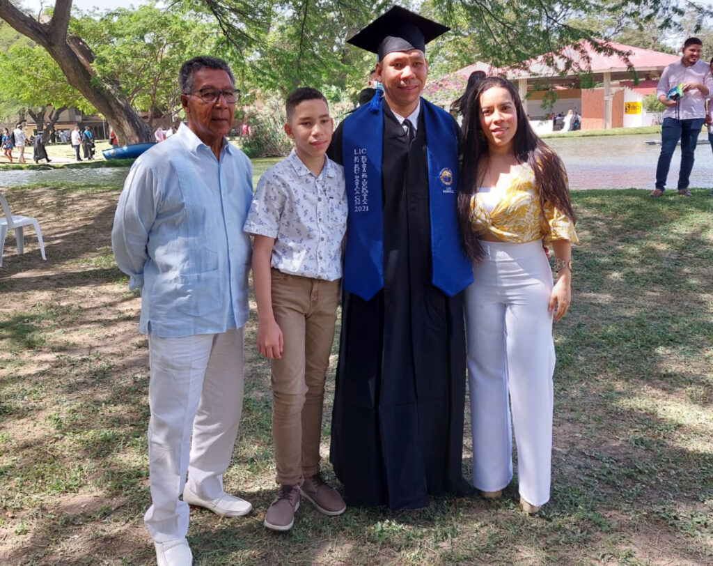 Luis Miguel y familia