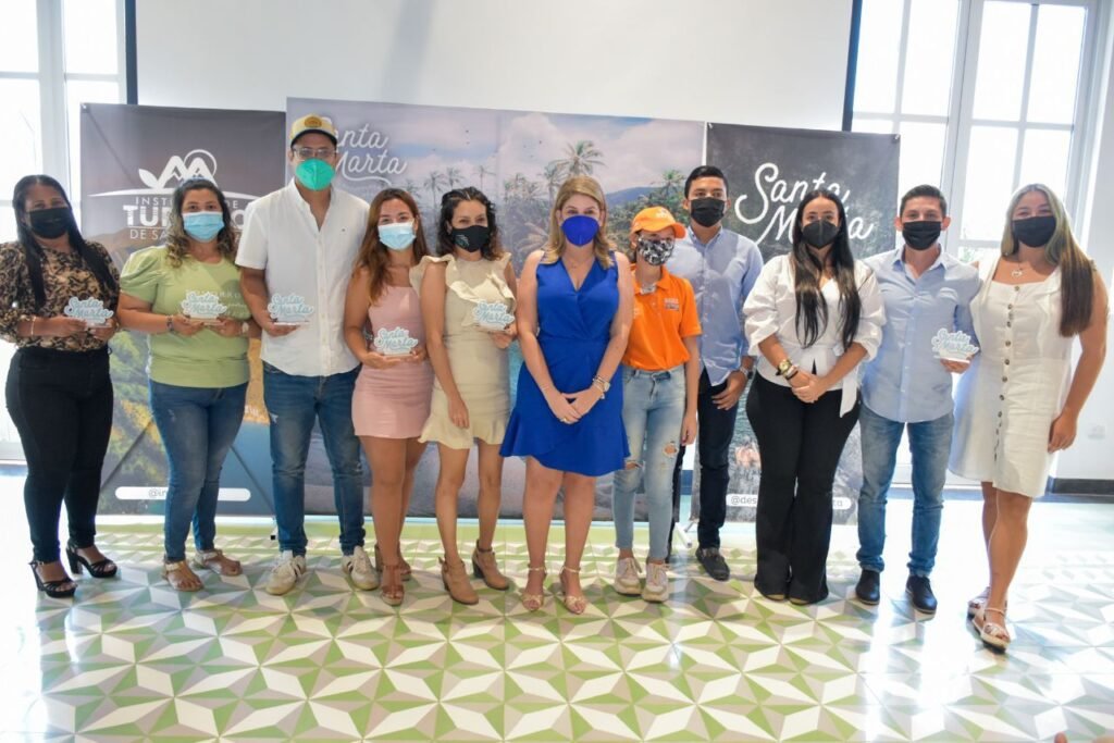 Entregan reconocimiento a ganadores del fondo “Turismo Emprende”