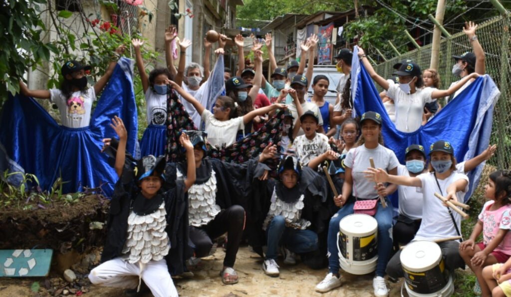 Semillero Artístico de Minca Pura: ecología, música, arte y educación