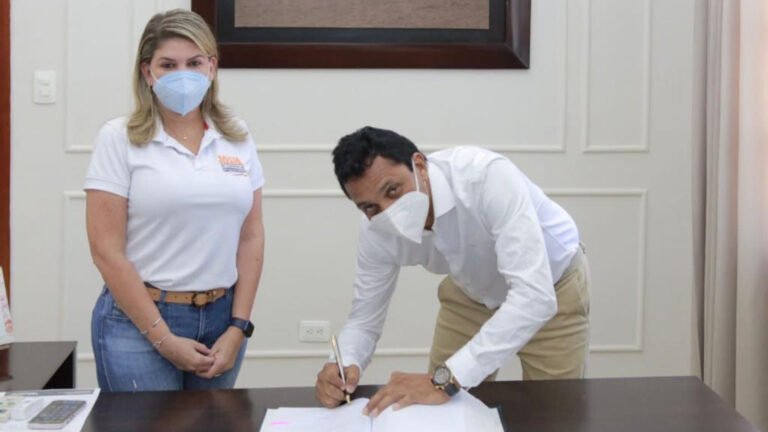 Músico toma las riendas de la salud ¡Sacan a Toscano en silencio!