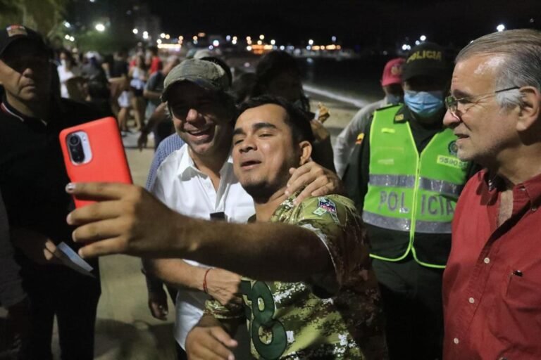 Alex Char: “Que los pelaos estudien lo que necesitan” en Santa Marta