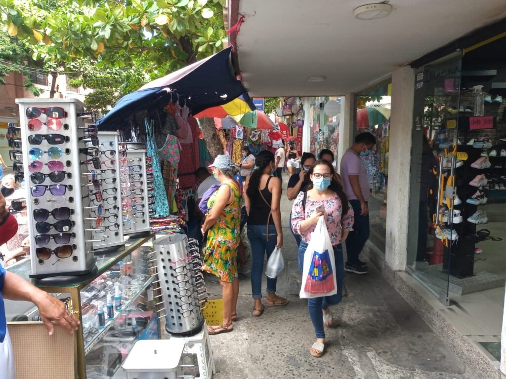 Informalidad en Santa Marta, “la papa caliente” que Fenalco pide controlar