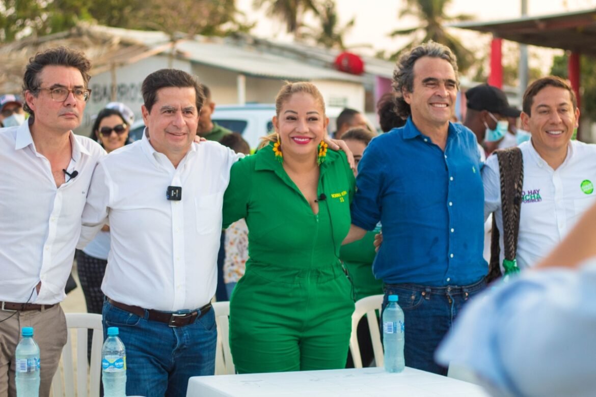 Norma Vera y los precandidatos presidenciales