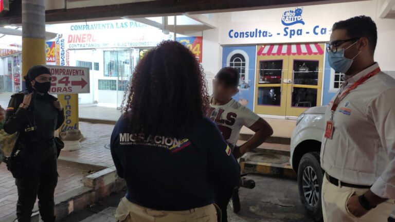 Los motivos por los que migración expulsó a tres extranjeros