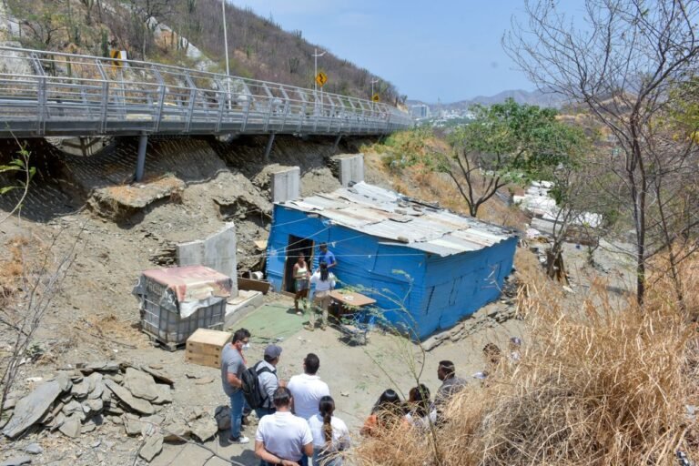Advierten a invasores de la parte baja del sendero peatonal el Ziruma