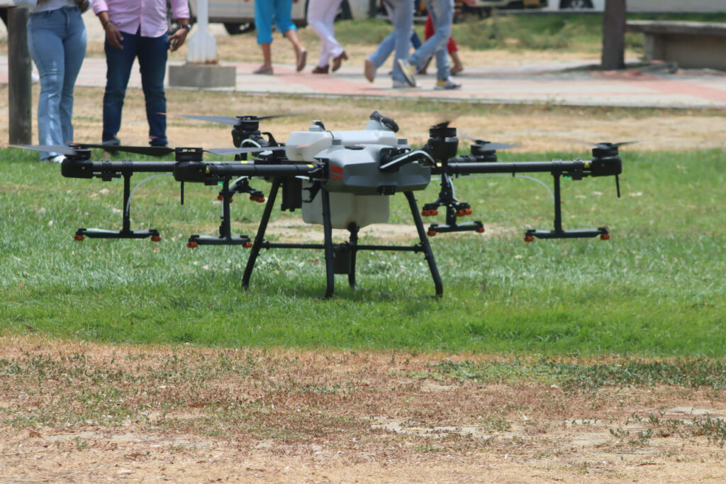 Ingenieros crean tecnologia de punta a traves de drones
