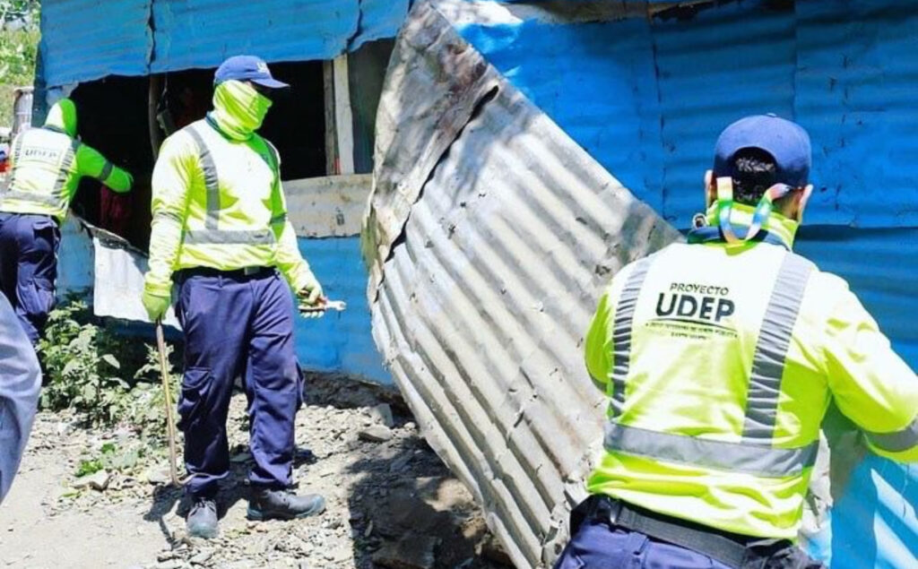 Udep liberando el espacio publico