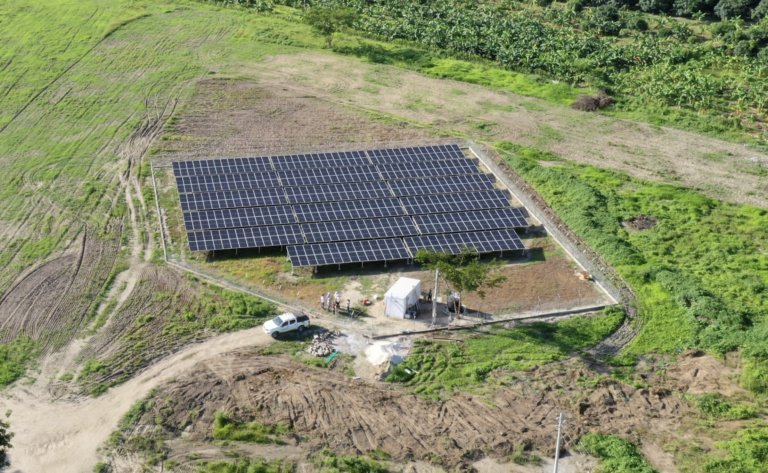 Entérese: entregan 480 paneles solares al Centro Acuícola de Gaira