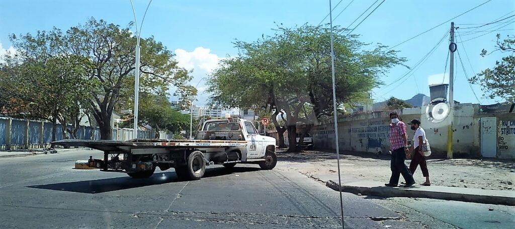 ¿Cuál es el negocio de las grúas de Movilidad en Santa Marta?