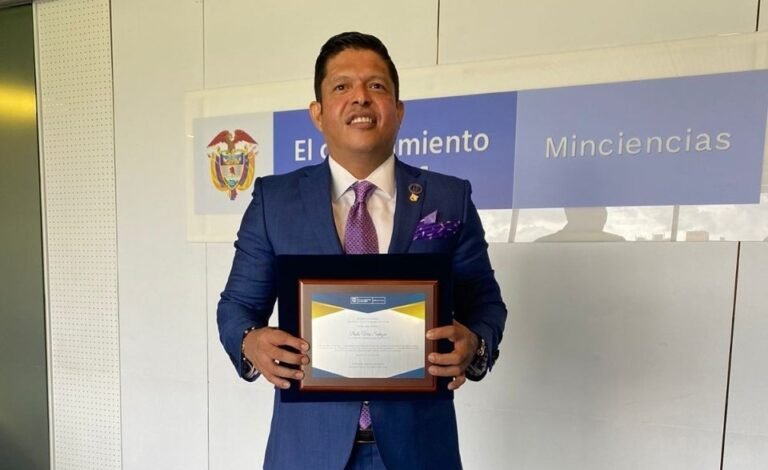 Minciencias premia excelencia profesional y personal de Pablo Vera
