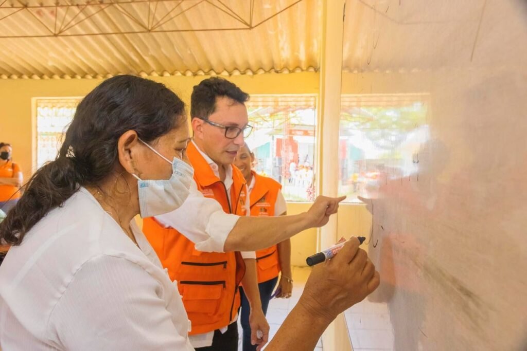 Docentes ‘rajaron’ al gobernador Carlos Caicedo con paro departamental