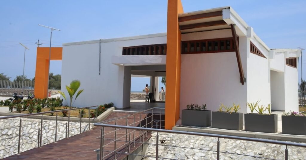 Parador Turístico de Puebloviejo a punto convertirse en elefante blanco