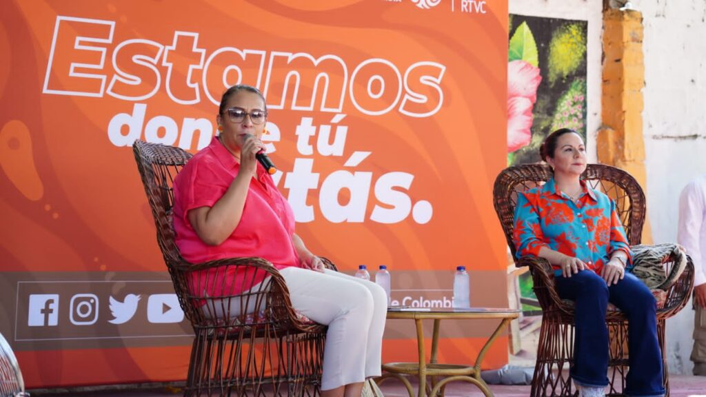 Gerente de RTVC y la ministra Sandra Urrutia