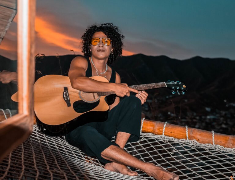 Bocha, el artista samario lanza su nuevo sencillo “Pegate” desde Chile