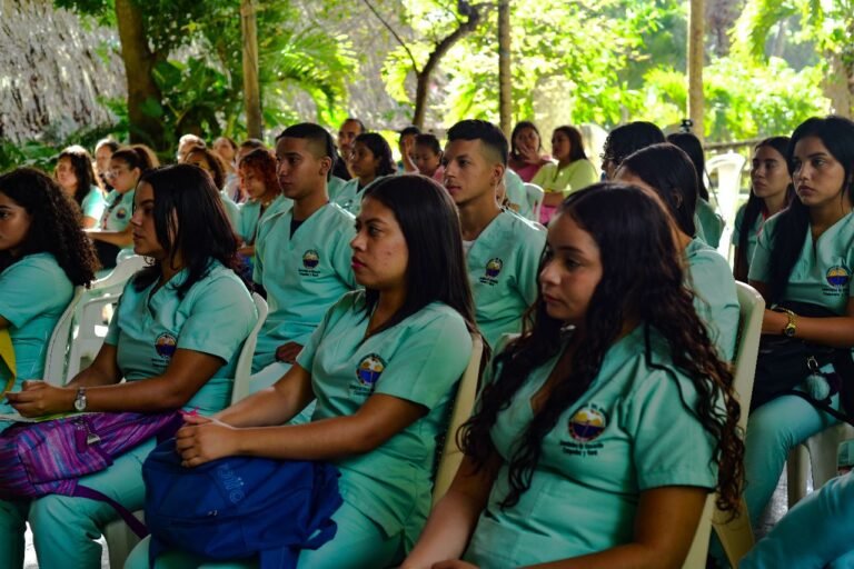 Futuros licenciados llegan a la zona rural listos para la práctica pedagógica